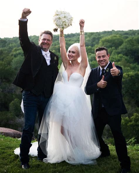 gwen stefani dior wedding dress|blake and Gwen Stefani.